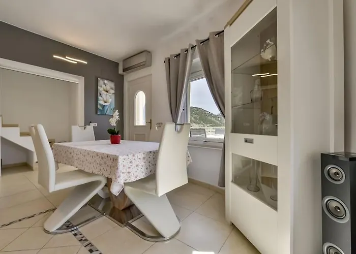 Guzman - Tango Villa *